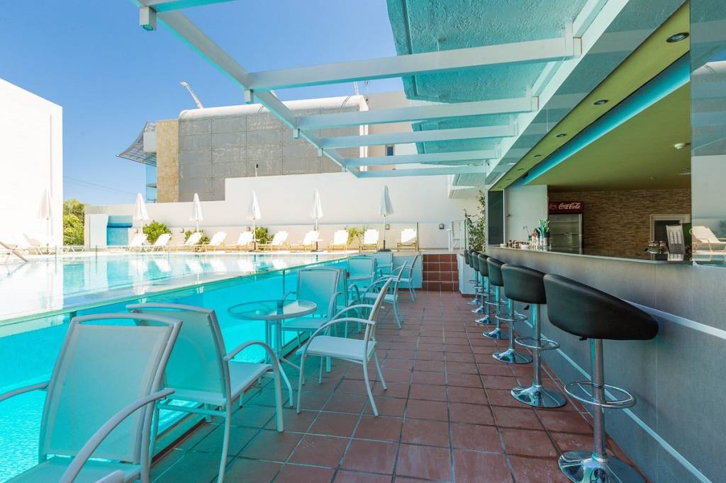 CASTELLO BIANCO HOTEL APARTMENTS 3★