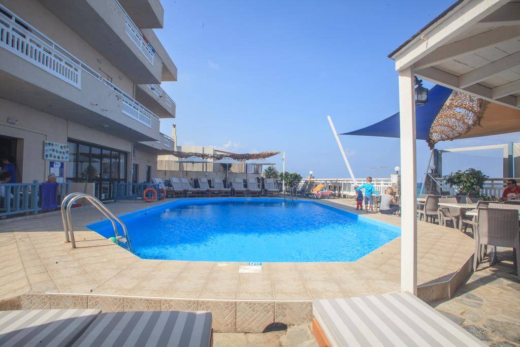 ALMARE BEACH HOTEL 3★