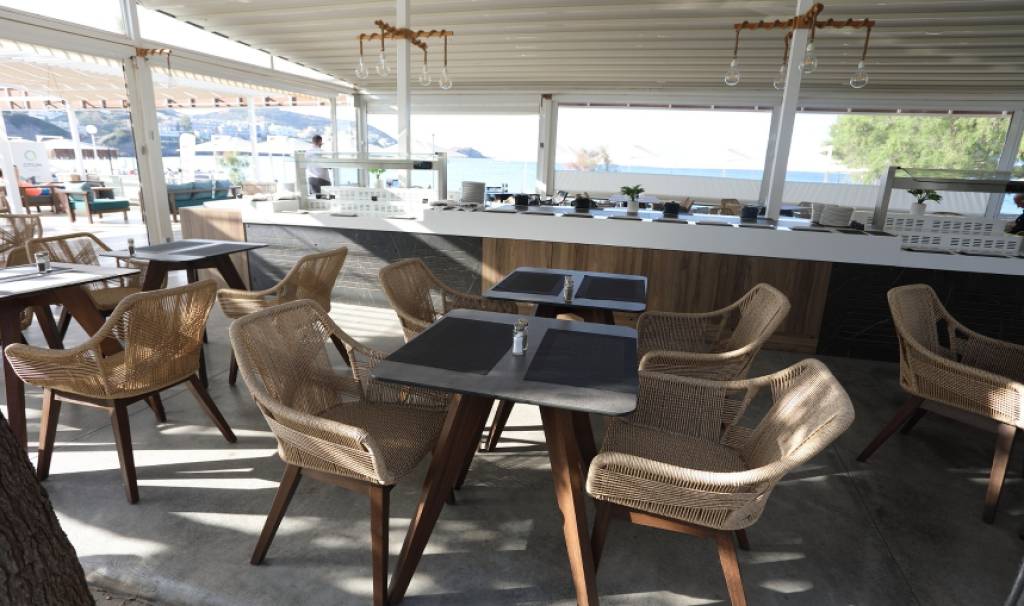 OTIUM BOUTIQUE NIRIIDES BEACH 3★