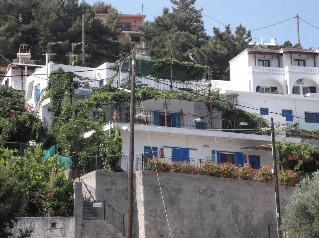 PANORAMA STUDIOS & APARTMENTS 2★