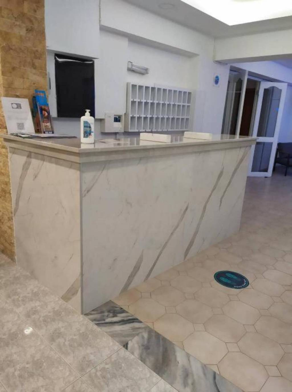 BUTTERFLY STUDIOS 2★