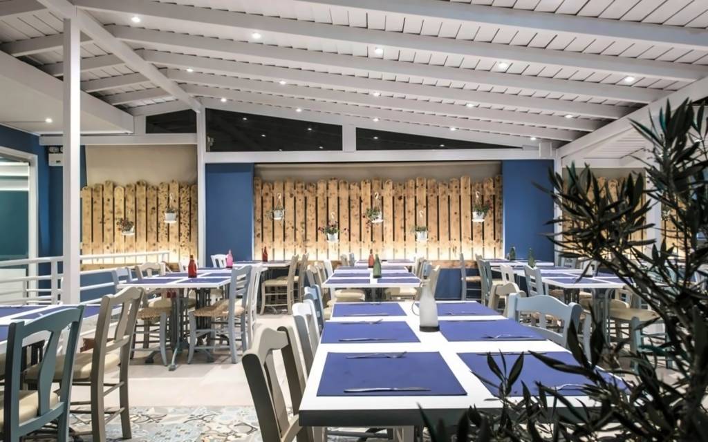 STALIS BEACH HOTEL 3★