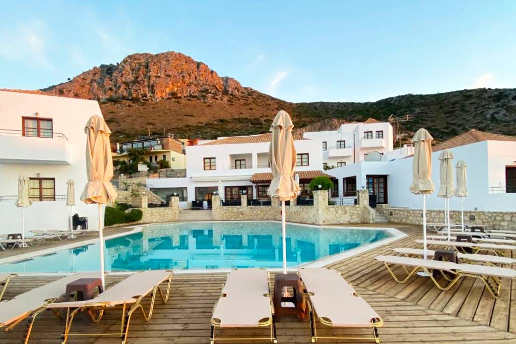 AMAZONES VILLAGE AND SUITES 4★