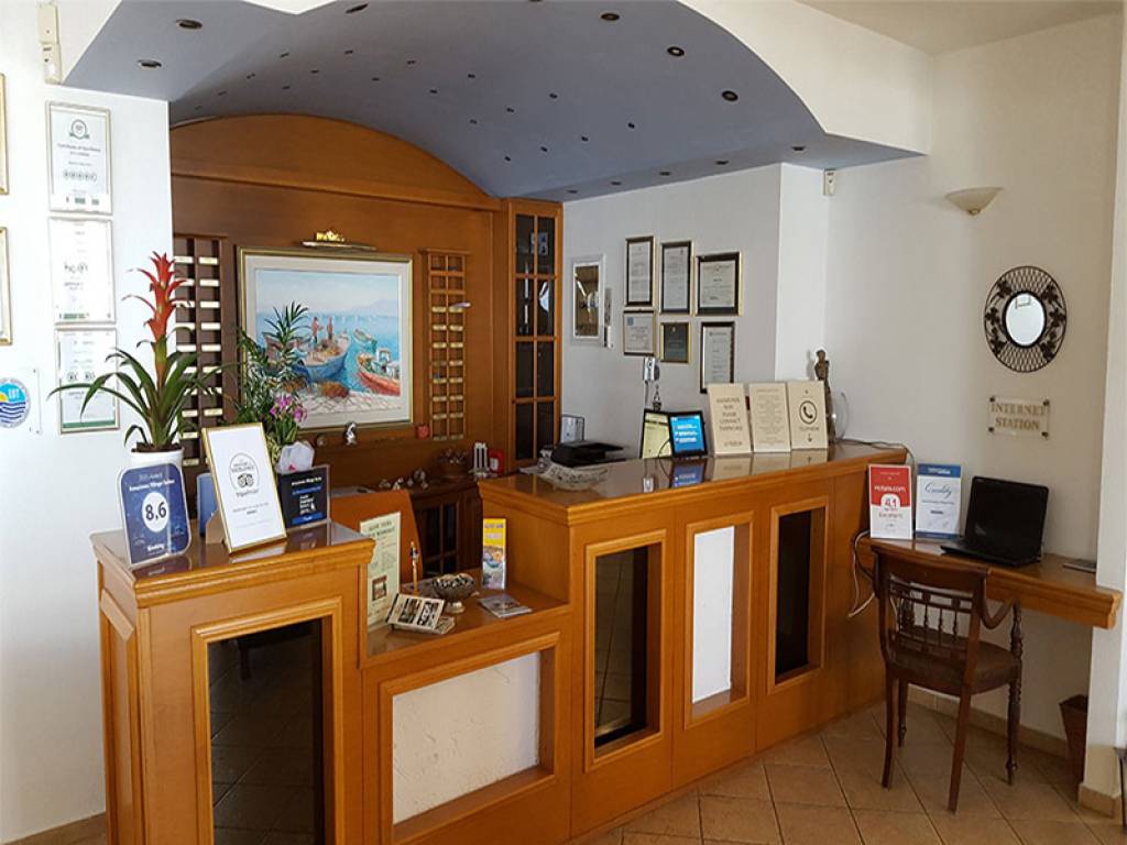 AMAZONES VILLAGE AND SUITES 4★