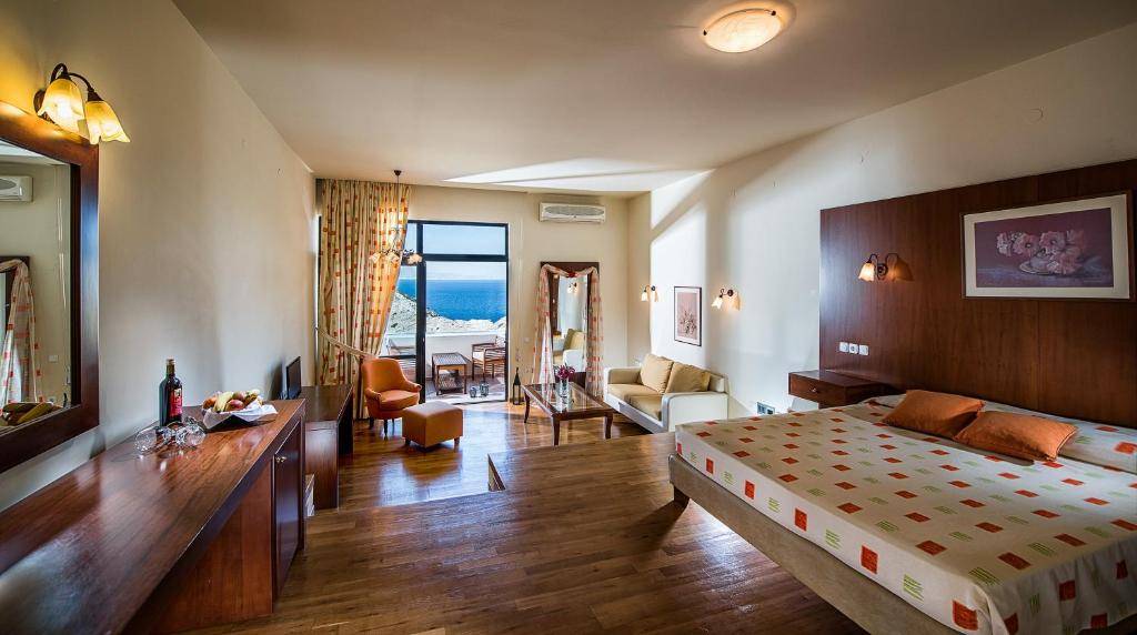 CHC ATHINA PALACE RESORT & SPA 5★