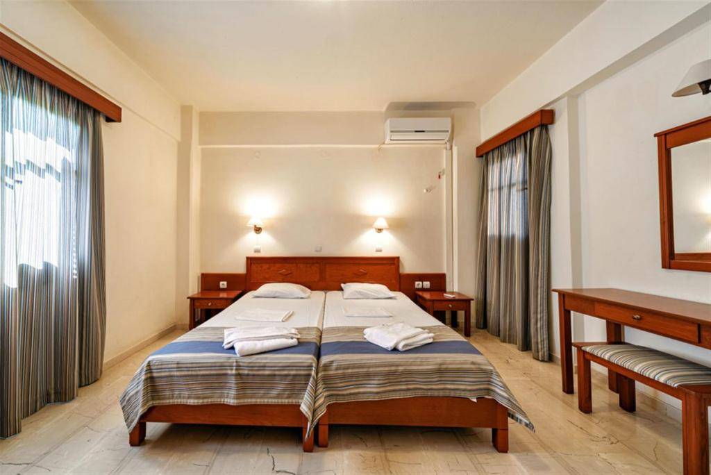 NIROS BEACH APARTMENTS 3★
