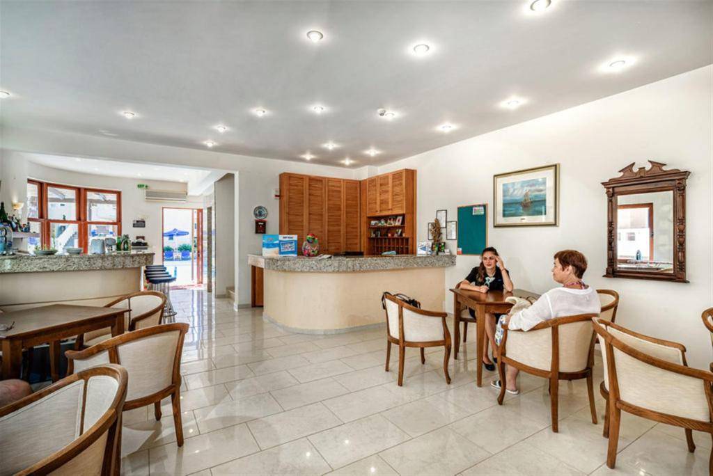 NIROS BEACH APARTMENTS 3★