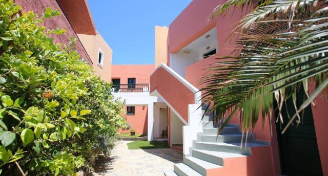 KRI KRI VILLAGE 3★
