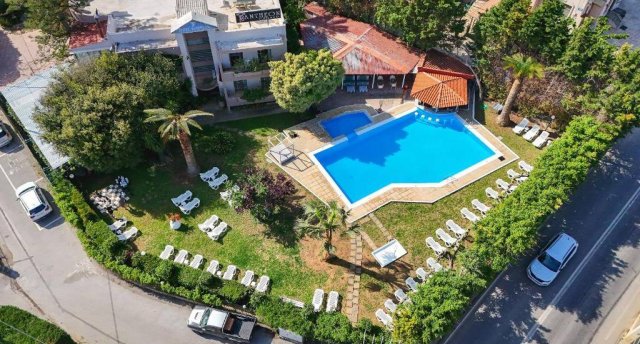 PANTHEON HOTEL 3★