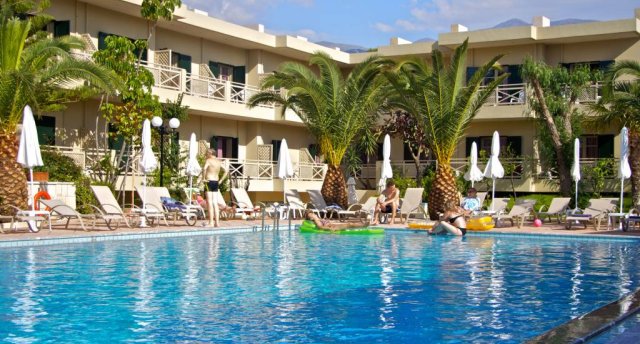 Viesnīcas skats Ēģiptē, Hurgada ar baseinu