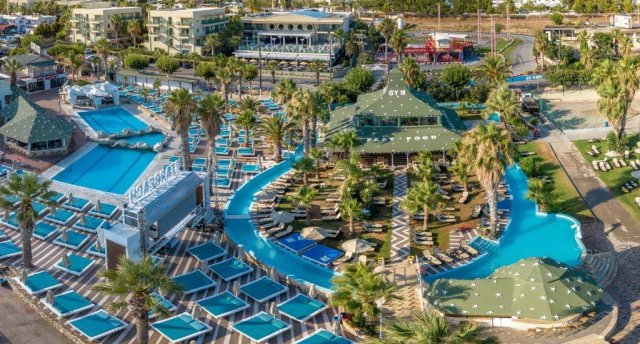 STAR BEACH VILLAGE & WATER PARK 4★