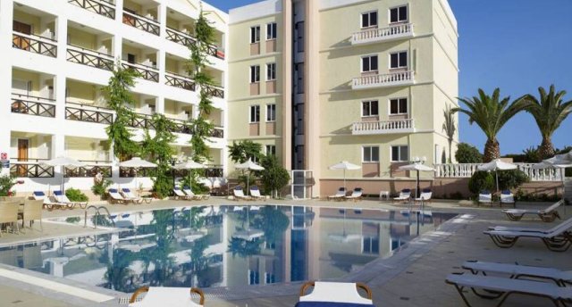 Viesnīcas skats Ēģiptē, Hurgada ar baseinu