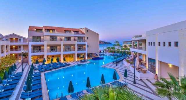 PORTO PLATANIAS BEACH RESORT & SPA 5★