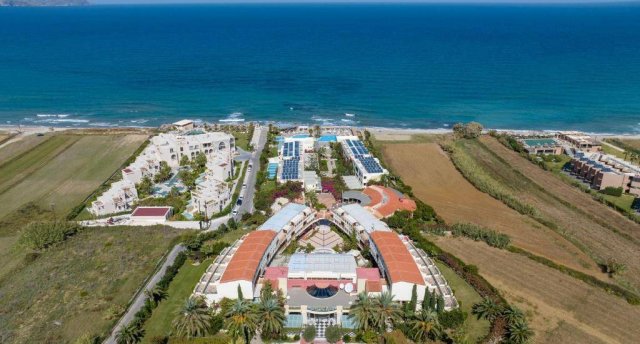 HYDRAMIS PALACE BEACH RESORT 5★