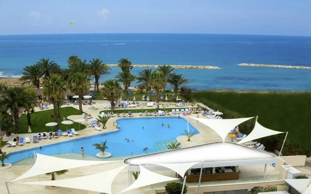 VENUS BEACH HOTEL 3★