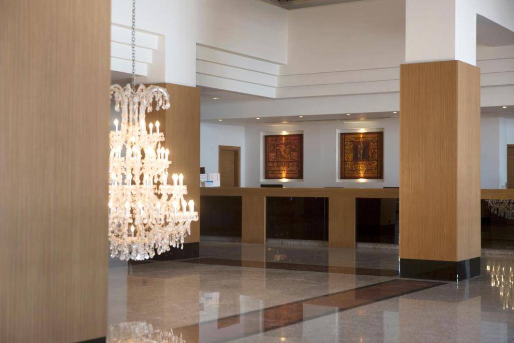 VENUS BEACH HOTEL 3★