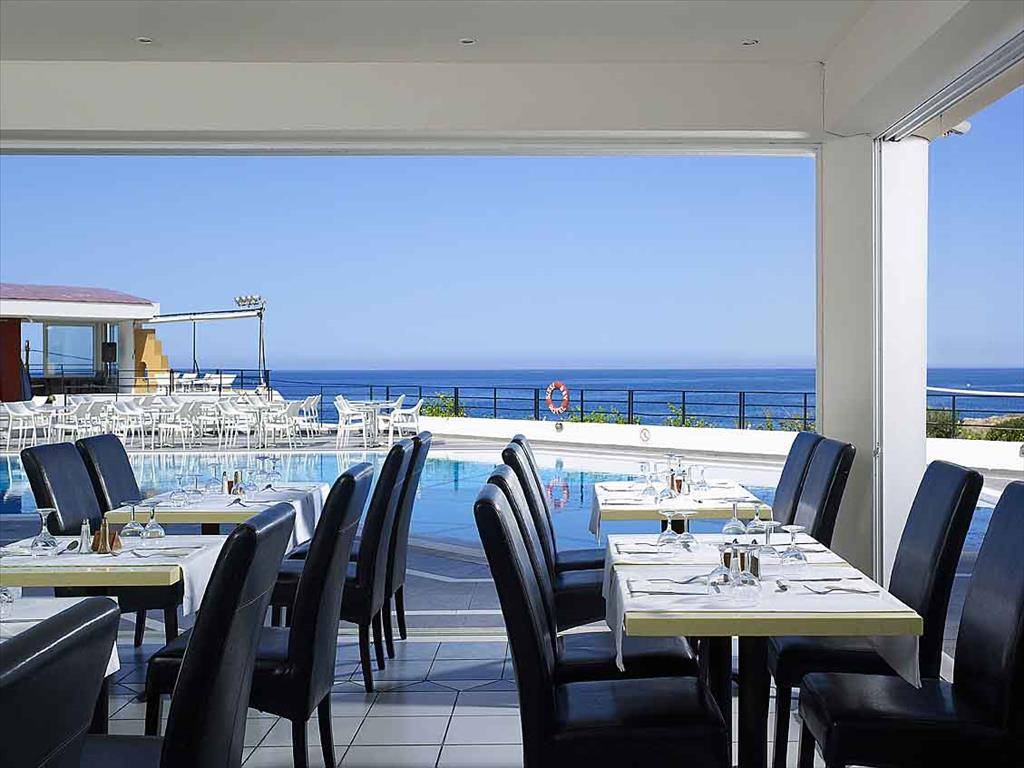 SISSI BAY HOTEL & SPA 4★