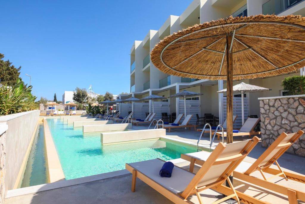 DELFINIA RESORT 4★