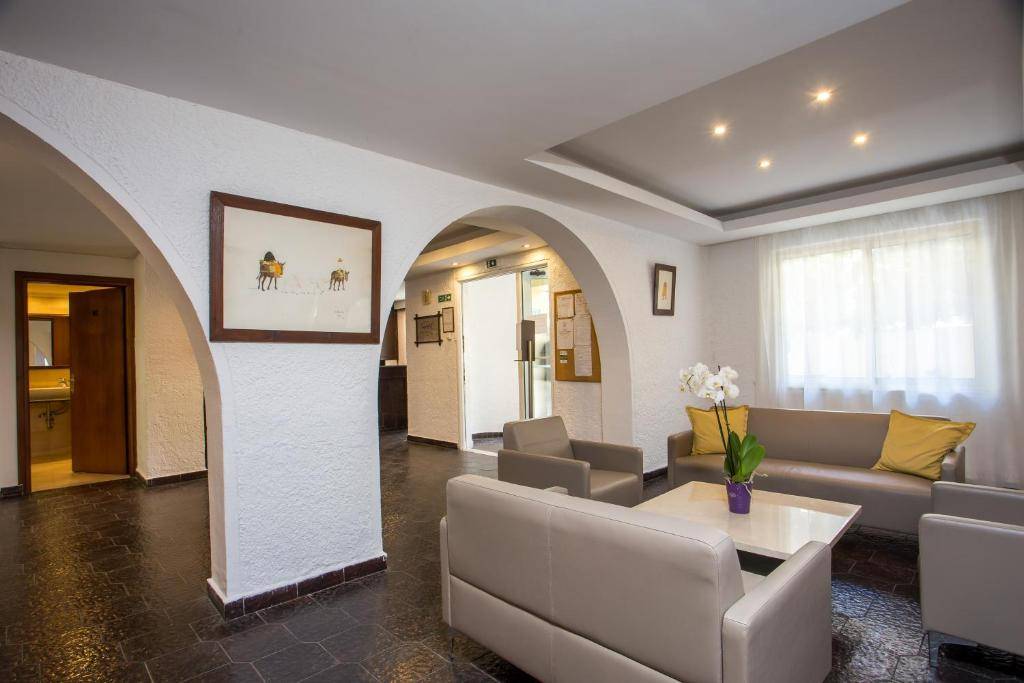 ROYAL APART HOTEL 2★