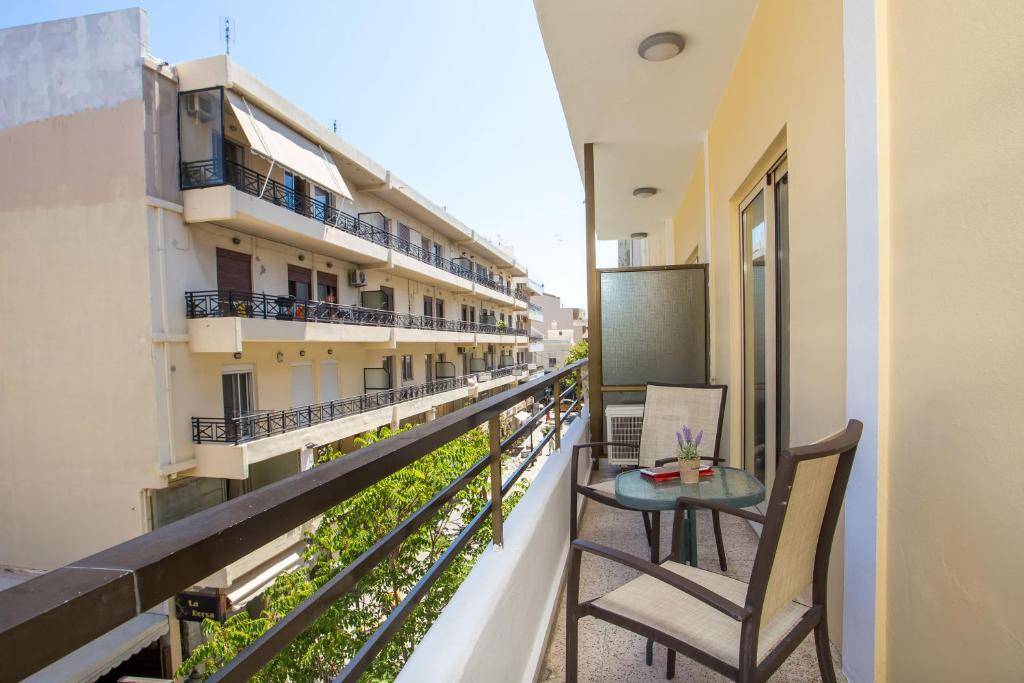 ROYAL APART HOTEL 2★