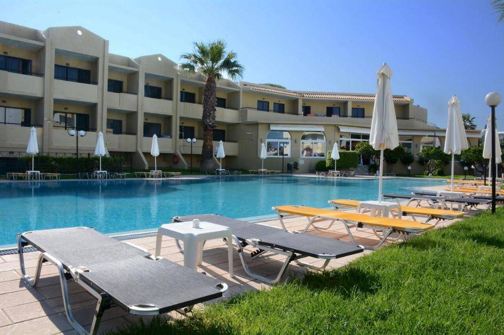 SUMMERLAND HOTEL 3★