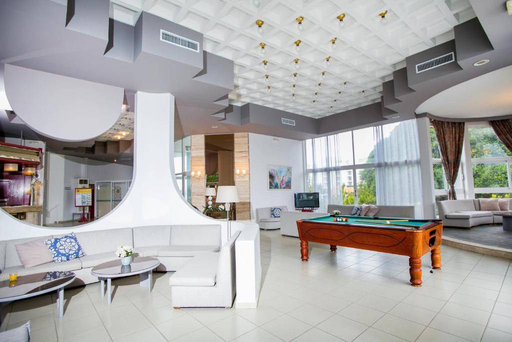 HAPPY DAYS HOTEL RHODOS 3★