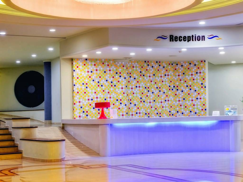 SMARTLINE COSMOPOLITAN HOTEL 4★