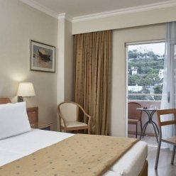 ESPERIDES BEACH FAMILY RESORT 4★