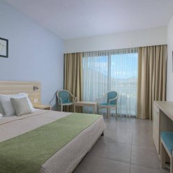 HOTEL NIRIIDES BEACH 4★