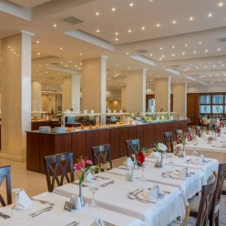 KRESTEN PALACE HOTEL 4★