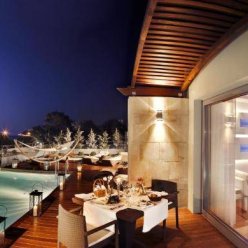 ELITE SUITES BY RHODES BAY 5★