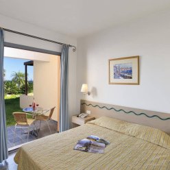 ATLANTICA MIKRI POLI RHODES 4 ★