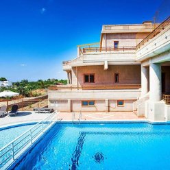 LEDRAS BEACH HOTEL 4★