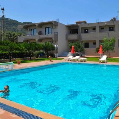 SANTA HELENA HOTEL 3★