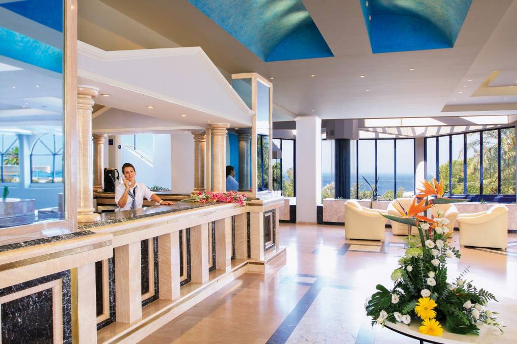 KRESTEN PALACE HOTEL 4★