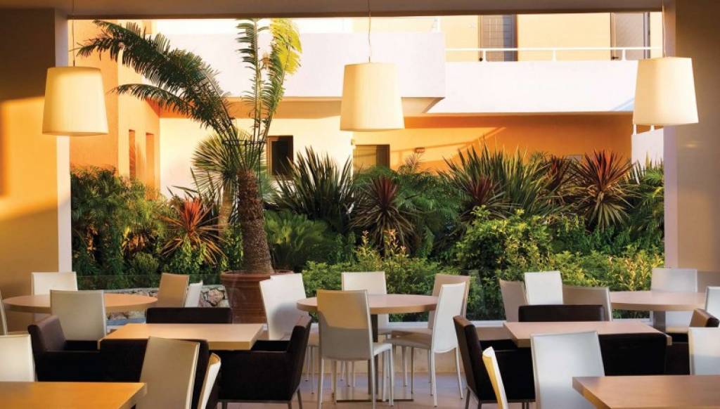 ATLANTICA MIKRI POLI RHODES 4 ★