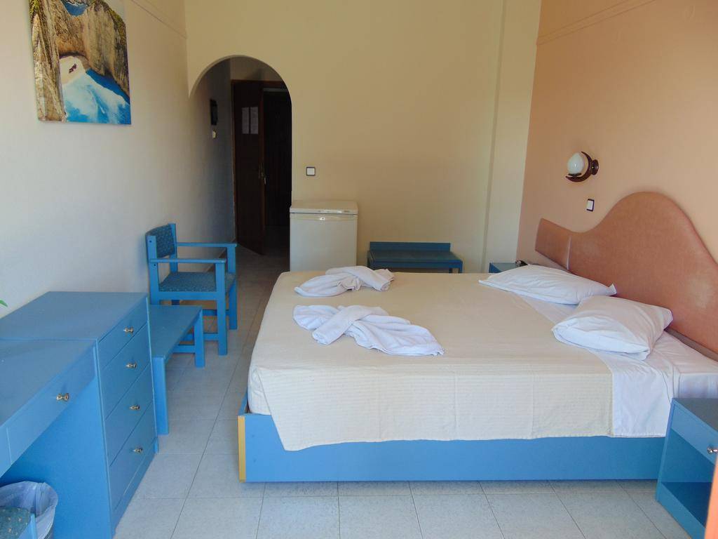 NIRVANA BEACH HOTEL 3★