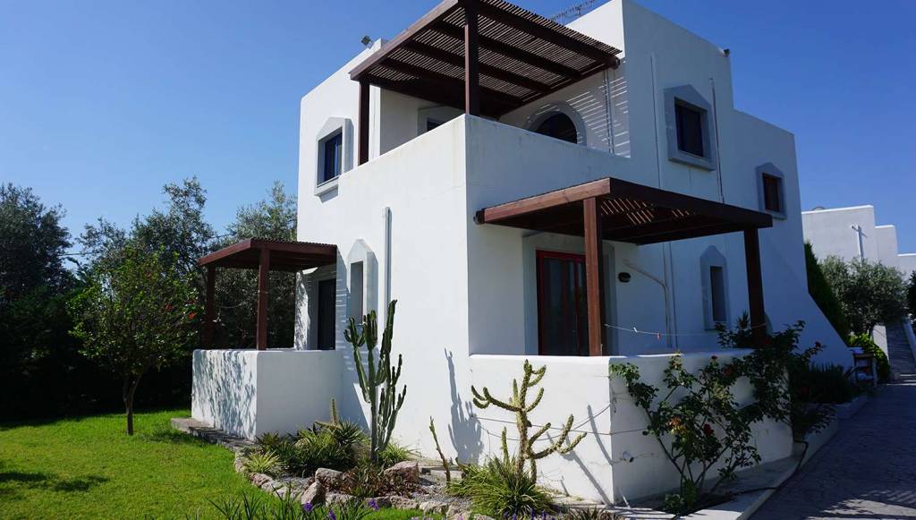 TRIANTAFILLAS APARTMENTS 3★