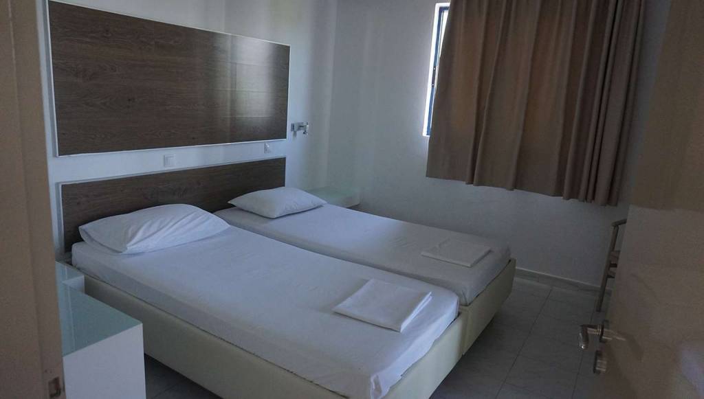 TRIANTAFILLAS APARTMENTS 3★