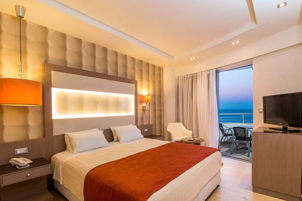 PEGASOS DELUXE BEACH HOTEL 4★