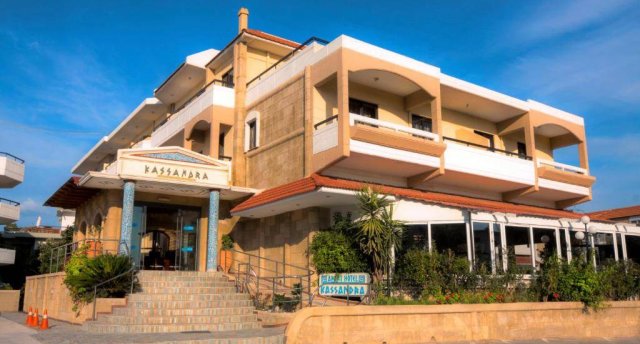 KASSANDRA FAMILY APT HOTEL 3★