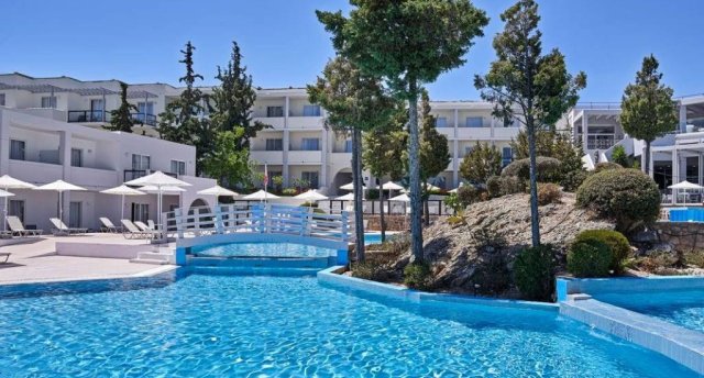 KIOTARI MIRALUNA BEACH RESORT 4★