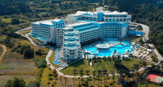 ATRIUM PLATINUM LUXURY RESORT HOTEL & SPA 5★