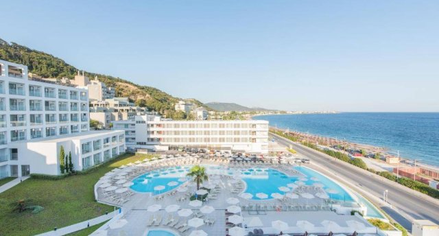 BELAIR BEACH HOTEL 4★