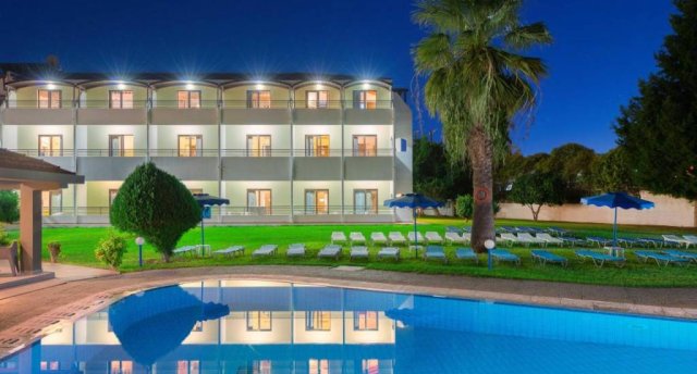 MATOULA BEACH HOTEL 4★