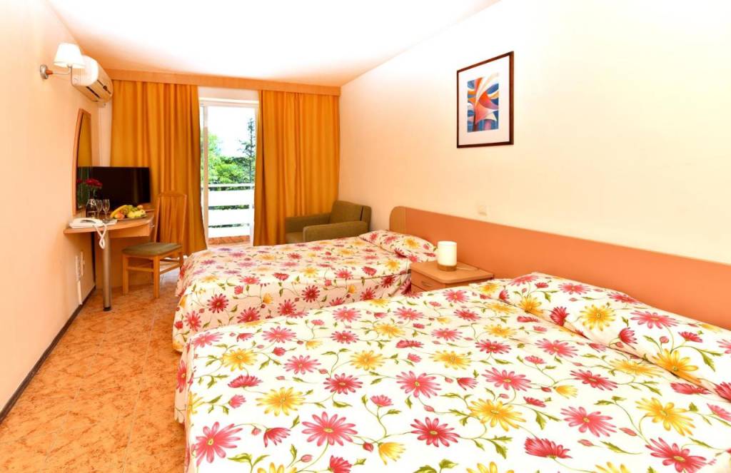 OASIS HOTEL ALBENA 2★