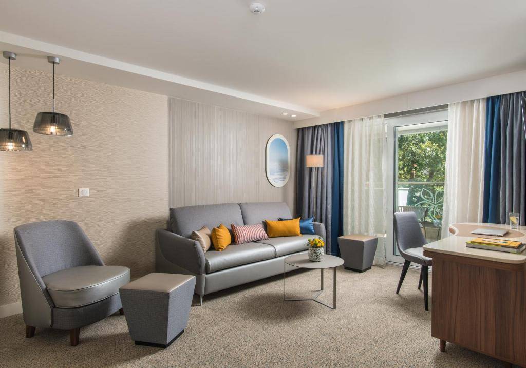 MARITIM HOTEL AMELIA 5★