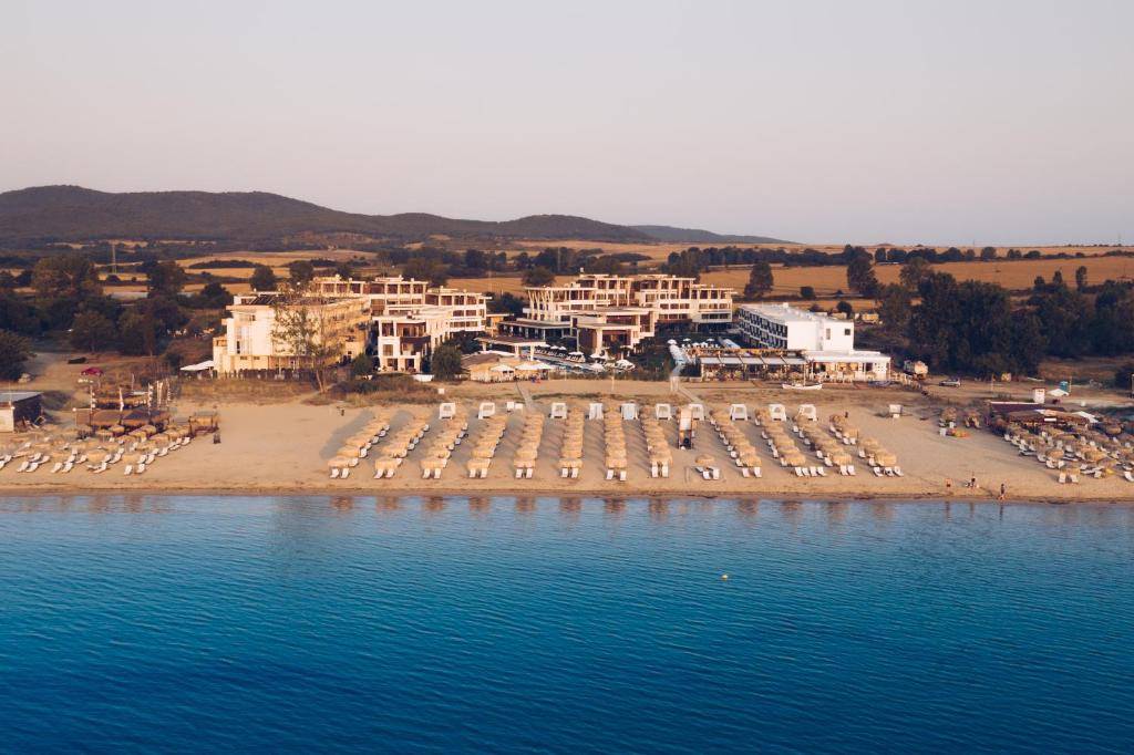 APOLONIA RESORT AH 4★