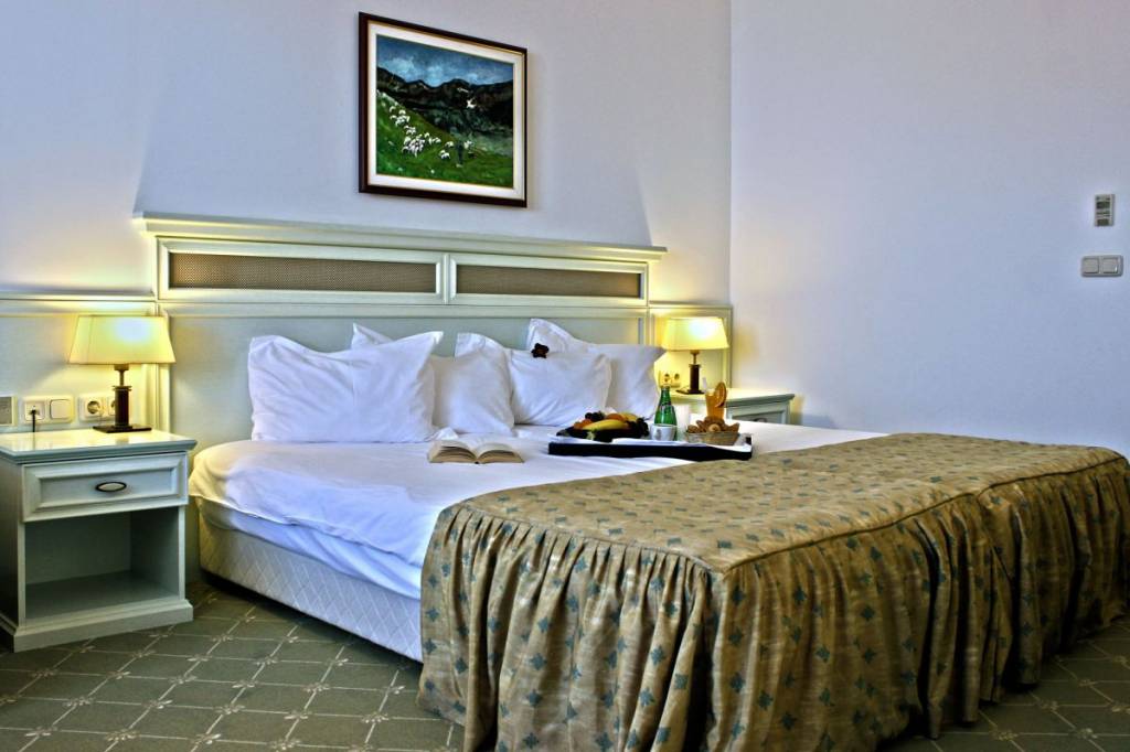 ROYAL PALACE HELENA PARK 5★