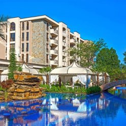 CASCADAS FAMILY RESORT 4★